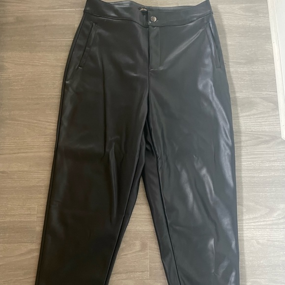Shinestar Pants - Straight leg faux leather pants (L)